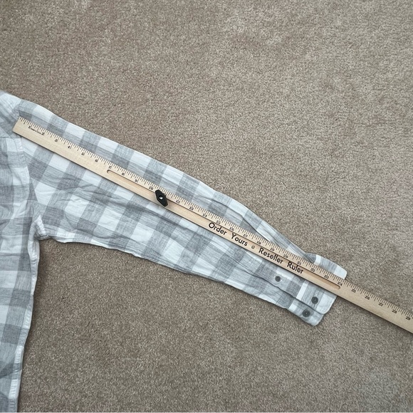Travis Mathew Shirt Adult Medium Gray White Button Up Plaid Flannel Preppy Men - Picture 13 of 15
